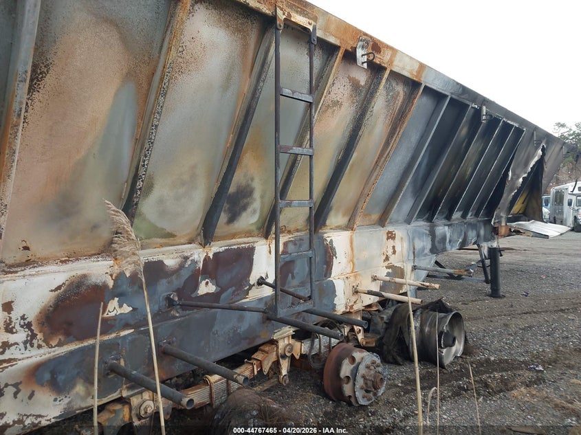2020 TRAIL KING 567 auction photo 4