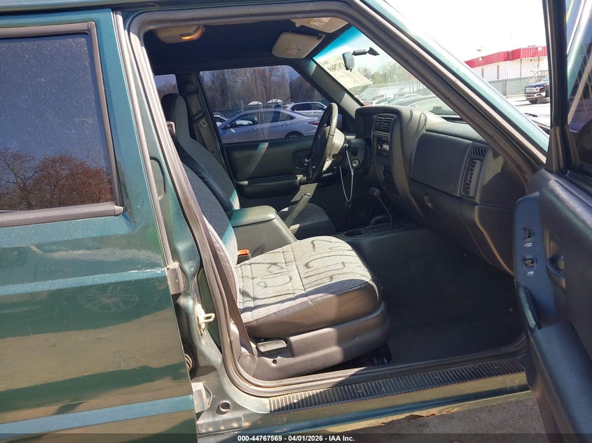 2000 Jeep Cherokee Sport