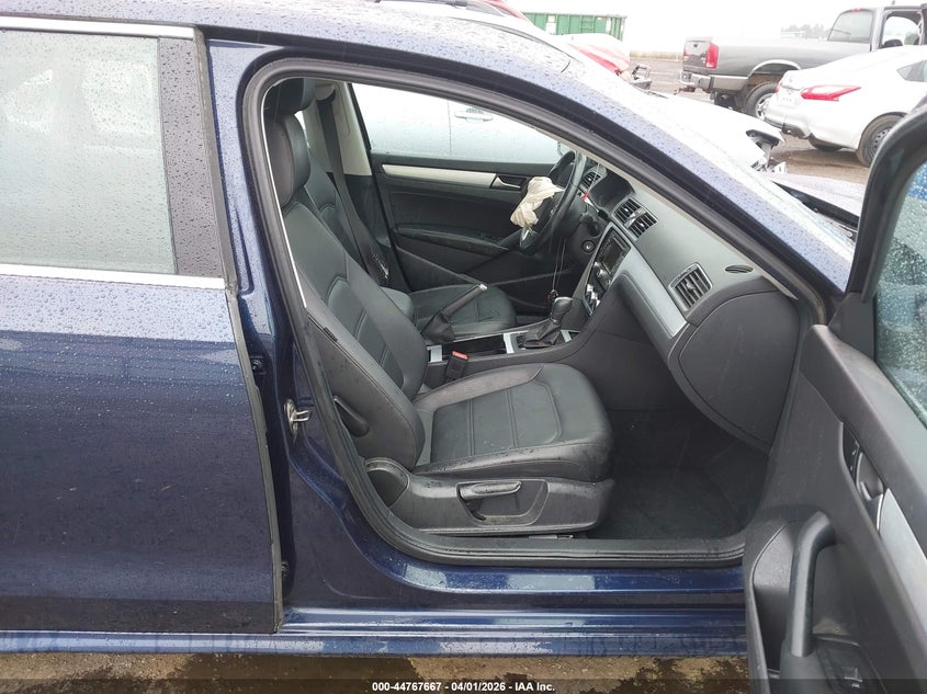 2012 Volkswagen Passat 2.5L Se