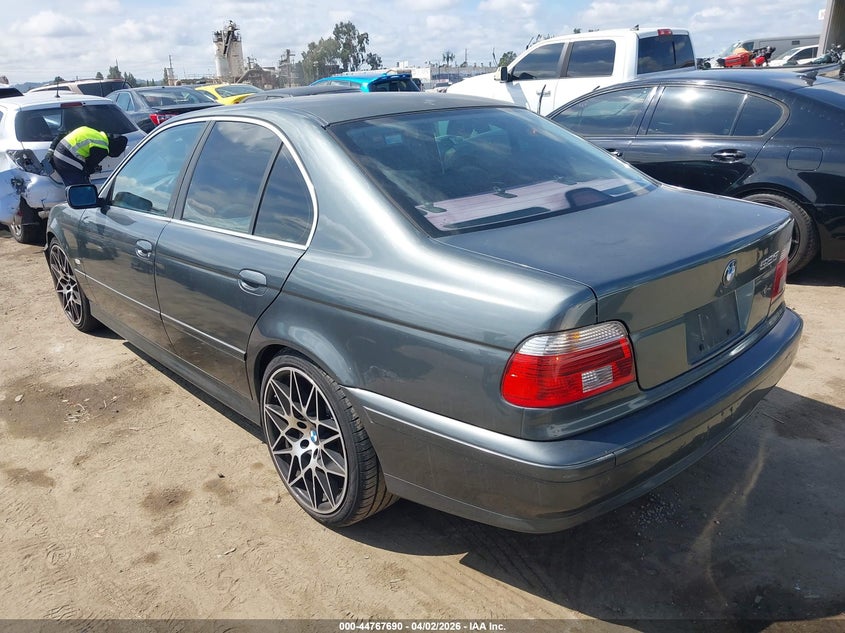 2003 BMW 525I