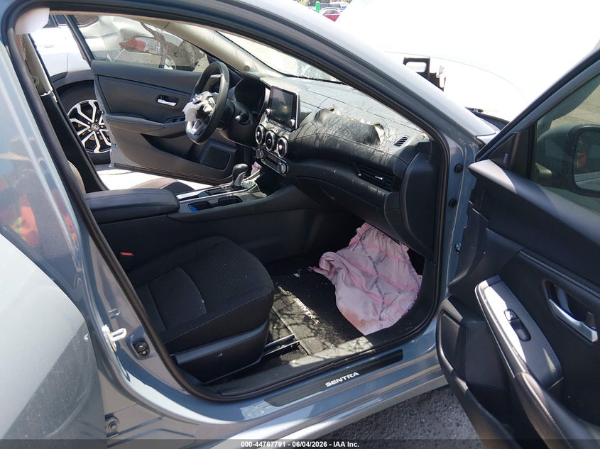 2025 NISSAN SENTRA auction photo 5