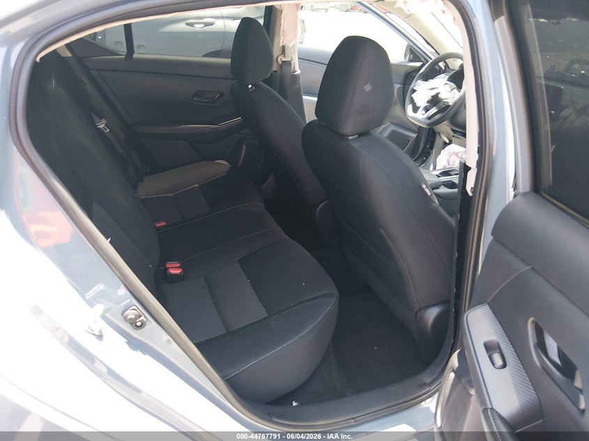 2025 NISSAN SENTRA auction photo 8
