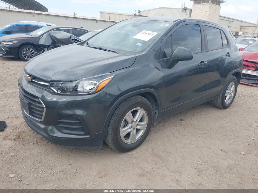 2019 Chevrolet Trax Ls 3GNCJKSB1KL399308 photo 1