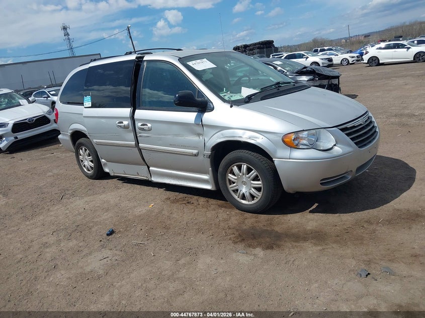 2007 Chrysler Town & Country Touring