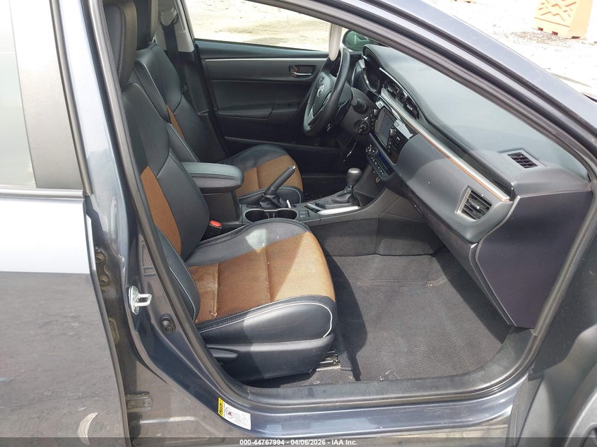 2015 TOYOTA COROLLA auction photo 5