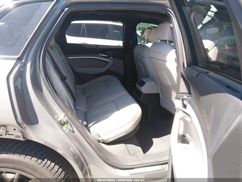 2022 Audi E-Tron Chronos Quattro VIN: WA1VABGE6NB033607 Lot: 44768053