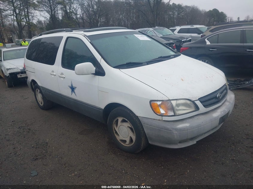 2002 Toyota Sienna Xle