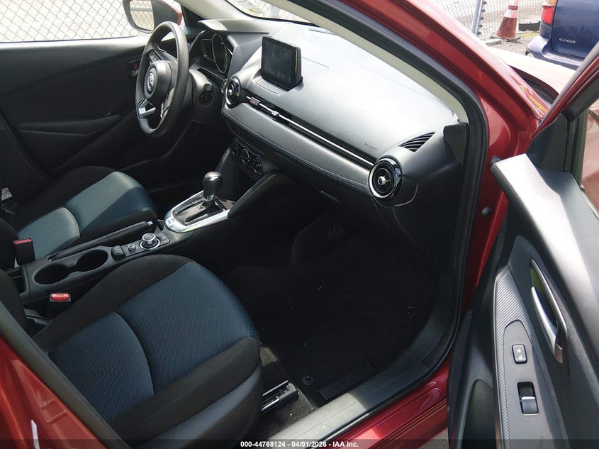 2020 Toyota Yaris Le