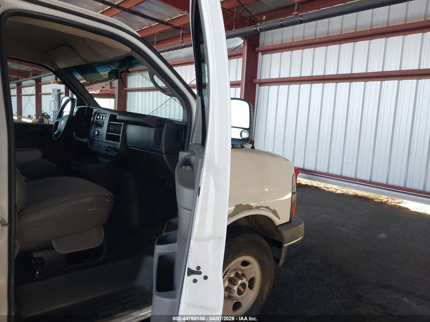 2011 GMC Savana 2500 Work Van