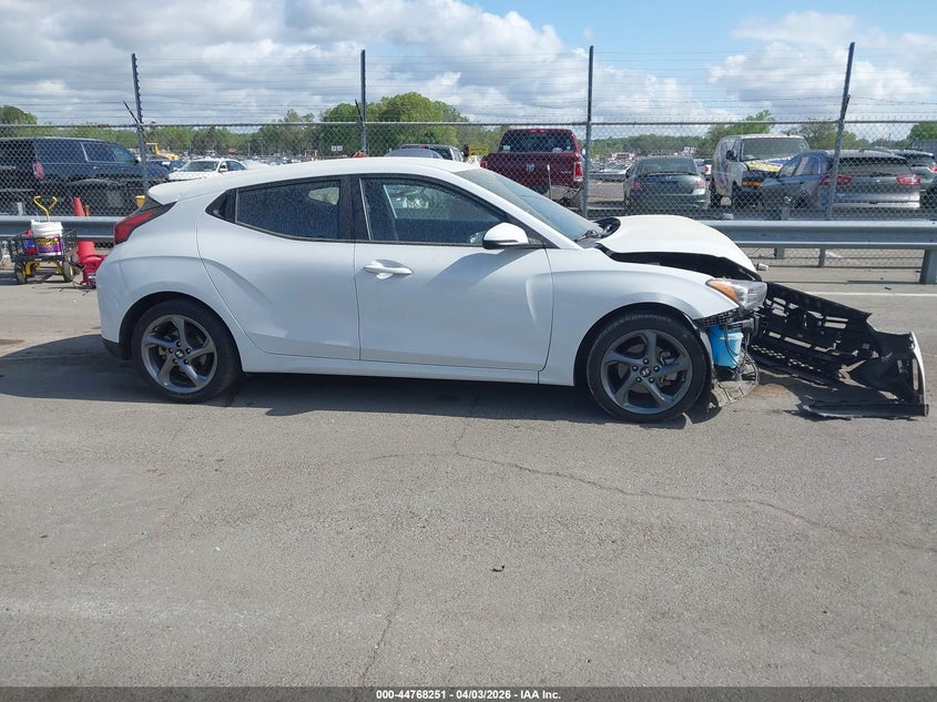 2019 Hyundai Veloster 2.0 VIN: KMHTG6AF0KU017029 Lot: 44768251