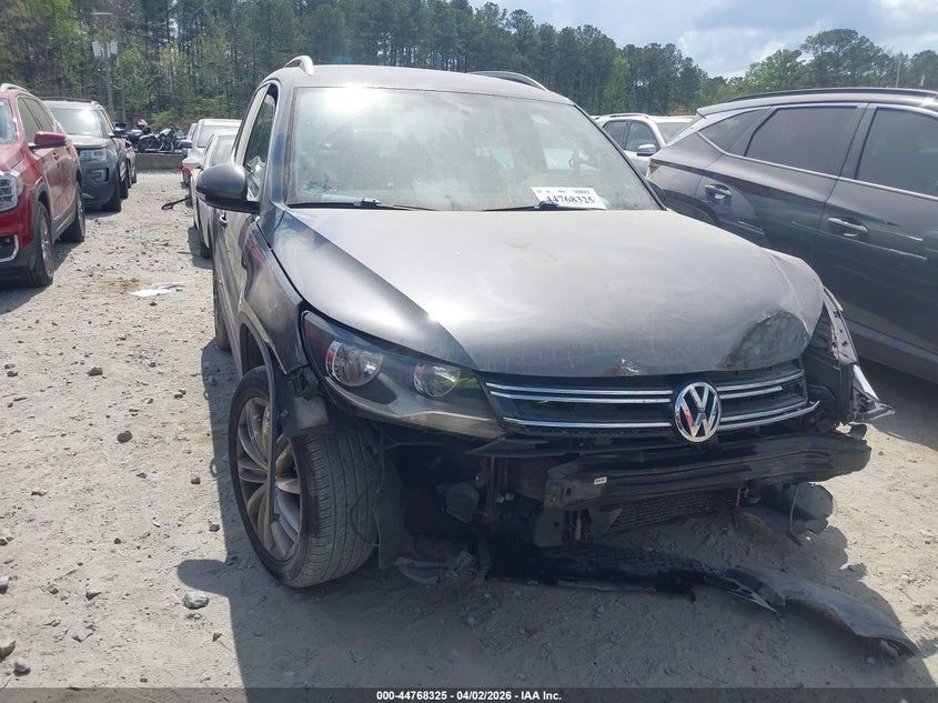 2014 Volkswagen Tiguan R-Line/S/Se/Sel