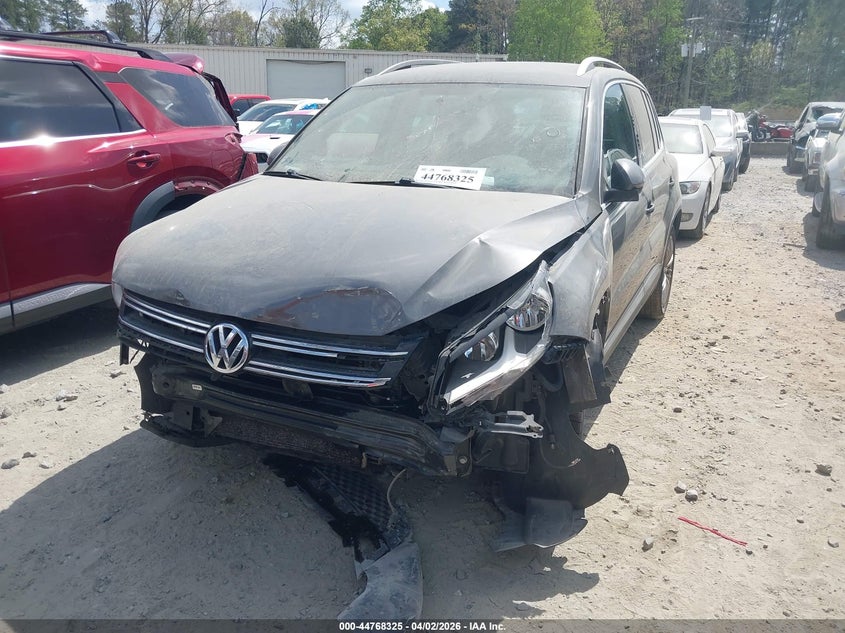 2014 Volkswagen Tiguan R-Line/S/Se/Sel