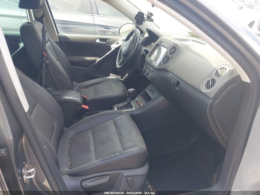 2014 Volkswagen Tiguan R-Line/S/Se/Sel