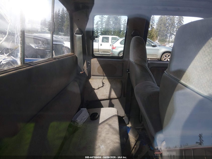 1995 Dodge Dakota VIN: 1B7GL23X9SW923863 Lot: 44768484