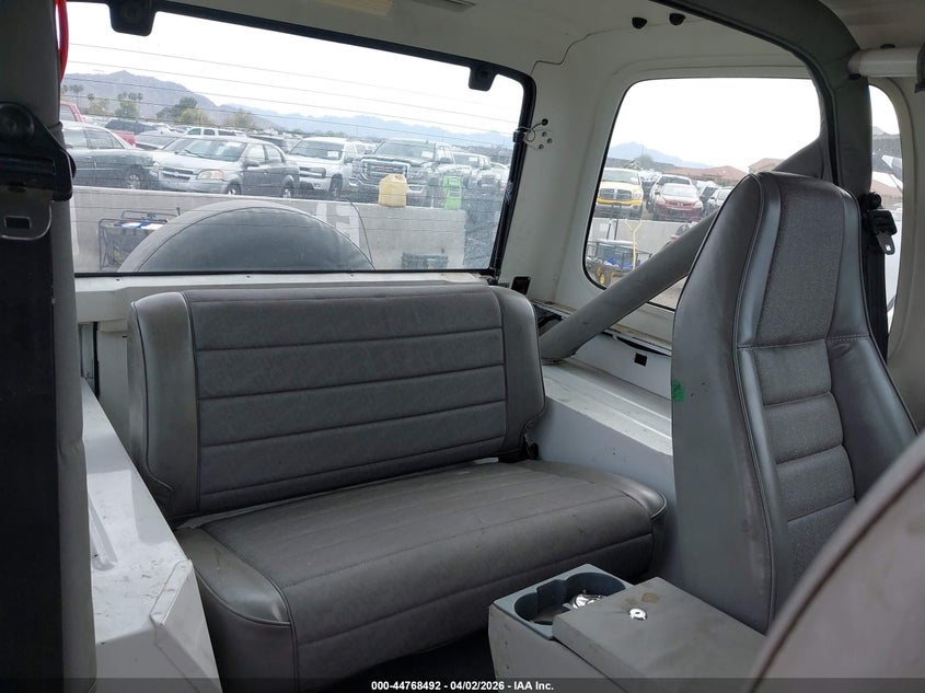 1989 Jeep Wrangler / Yj VIN: 2J4FY29T8KJ143341 Lot: 44768492