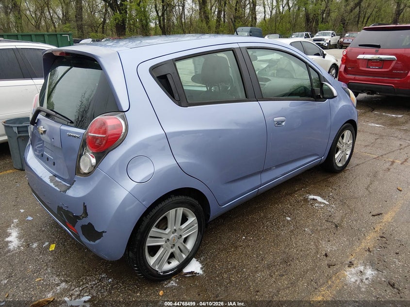 2015 CHEVROLET SPARK auction photo 4