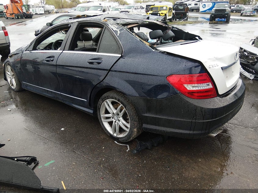 2013 Mercedes-Benz C 300 Luxury 4Matic/Sport 4Matic