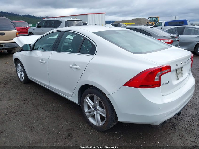 2015 Volvo S60 T5 Platinum