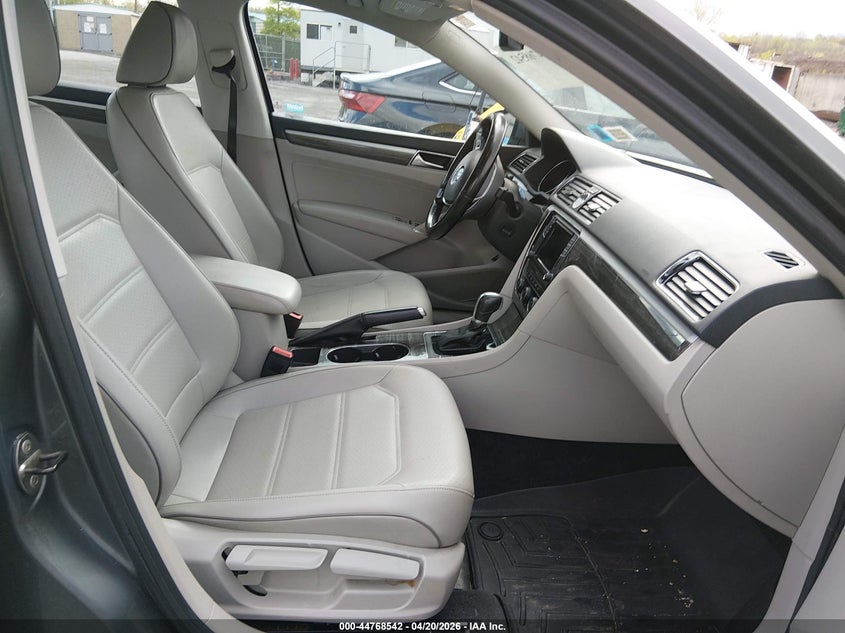 2017 Volkswagen Passat 1.8T Se