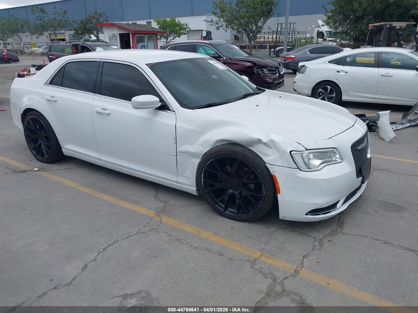 2015 Chrysler 300 Limited