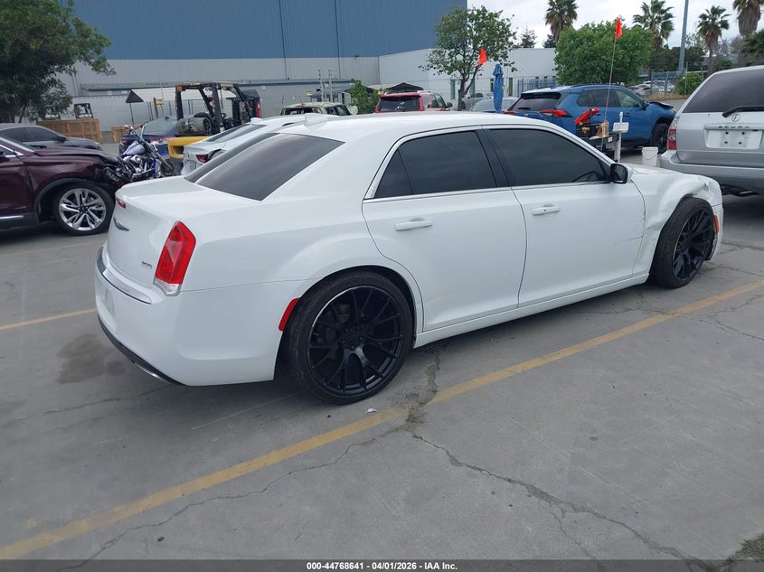 2015 Chrysler 300 Limited