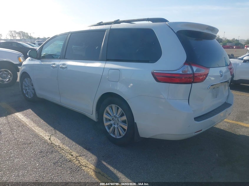 2017 Toyota Sienna Limited 7 Passenger
