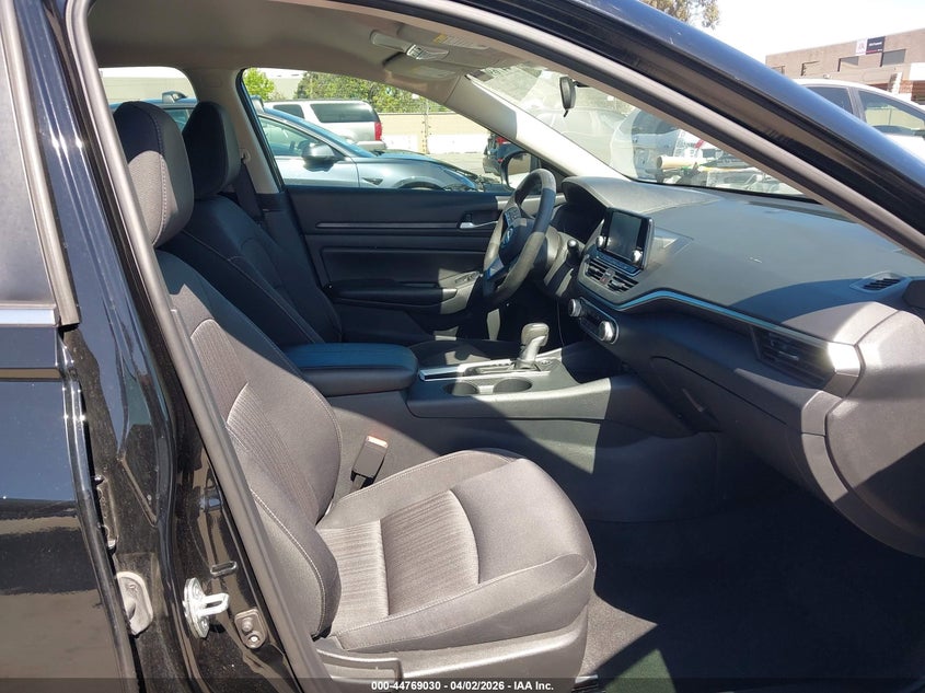 2022 Nissan Altima S Fwd