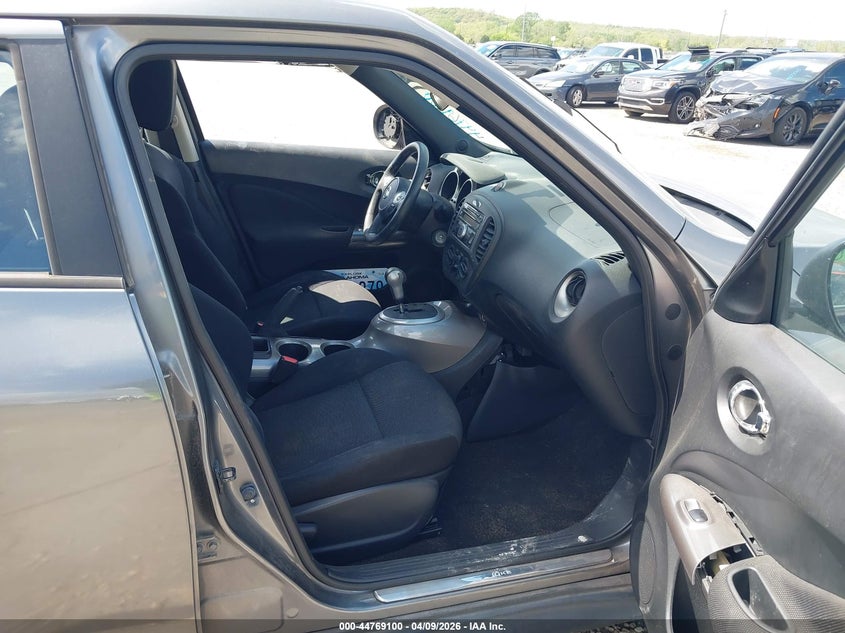 2013 NISSAN JUKE auction photo 5