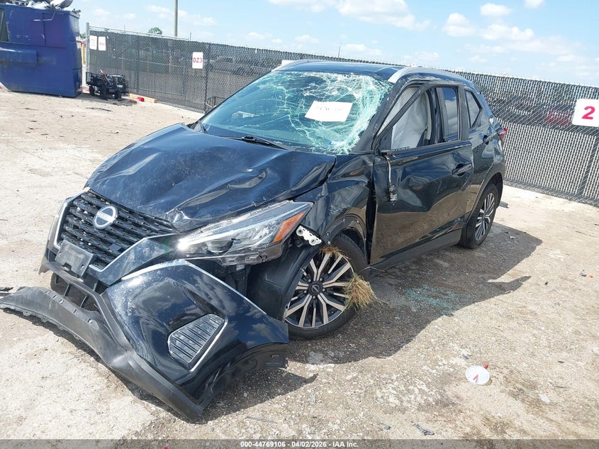 2023 Nissan Kicks Sv Xtronic Cvt