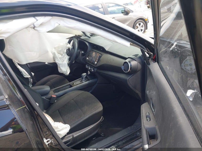 2023 Nissan Kicks Sv Xtronic Cvt