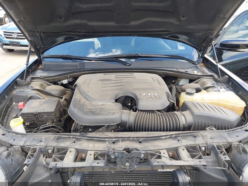2022 CHRYSLER 300 SEDAN 3.6L V-6 DOHC, VVT, 300HP