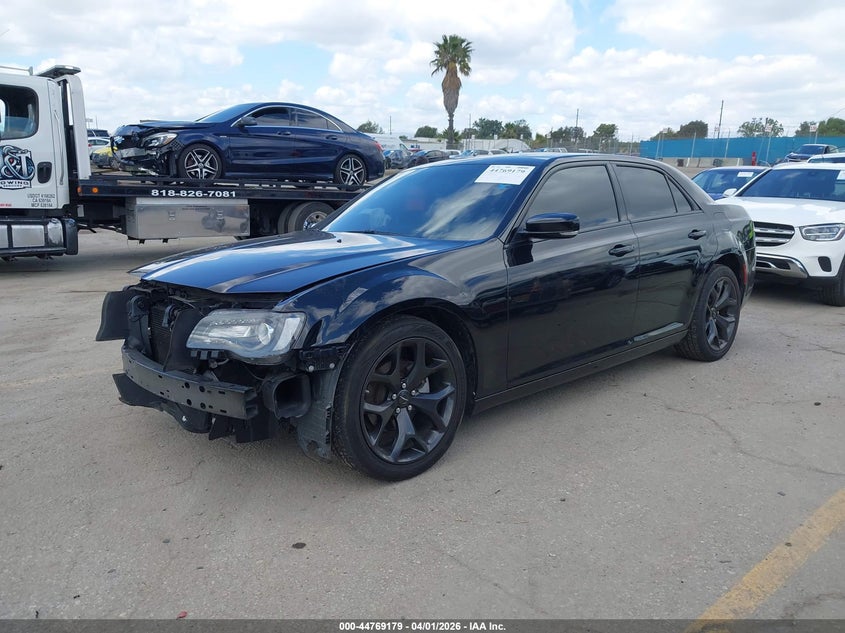 2022 CHRYSLER 300 SEDAN 3.6L V-6 DOHC, VVT, 300HP