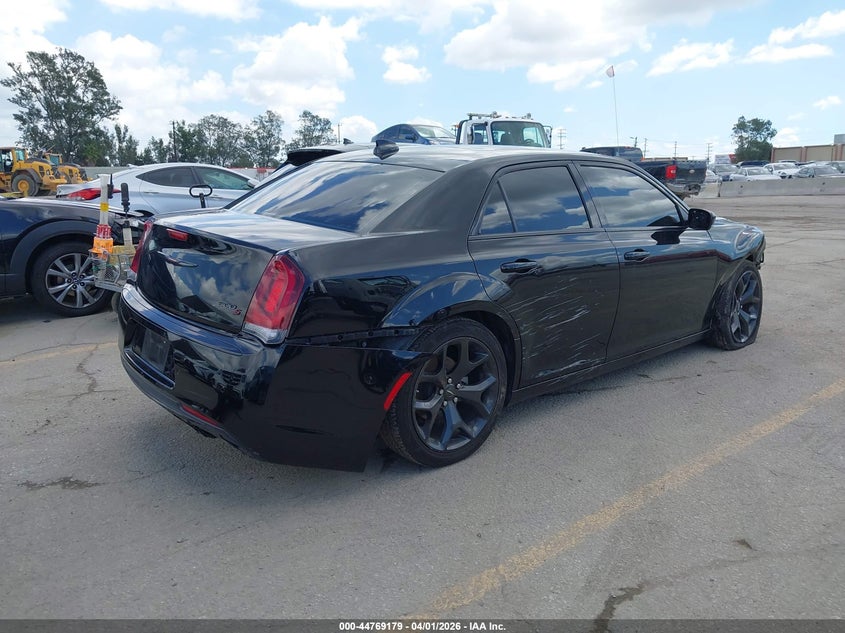 2022 CHRYSLER 300 SEDAN 3.6L V-6 DOHC, VVT, 300HP