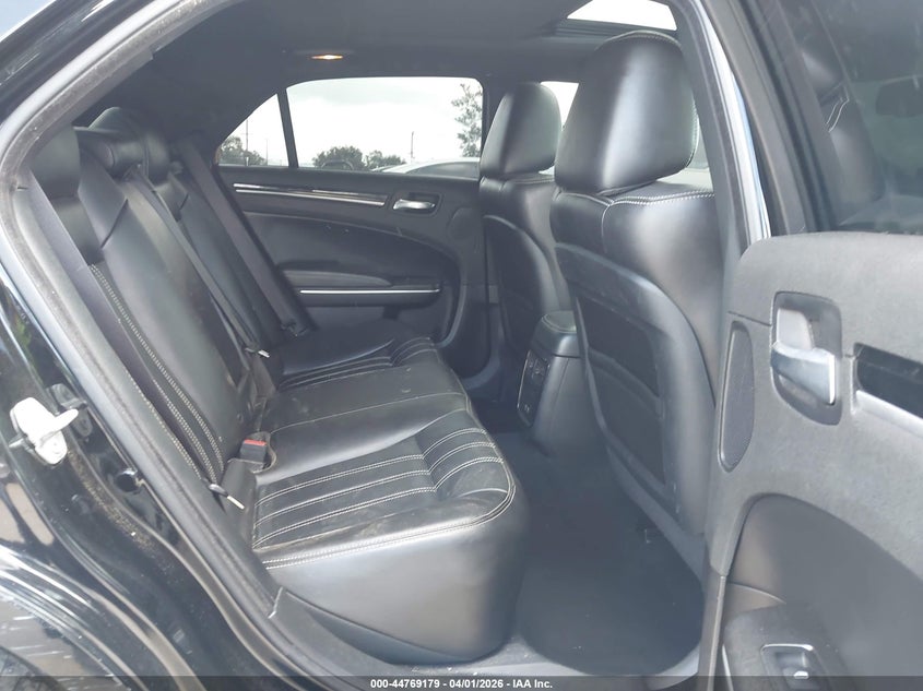 2022 CHRYSLER 300 SEDAN 3.6L V-6 DOHC, VVT, 300HP