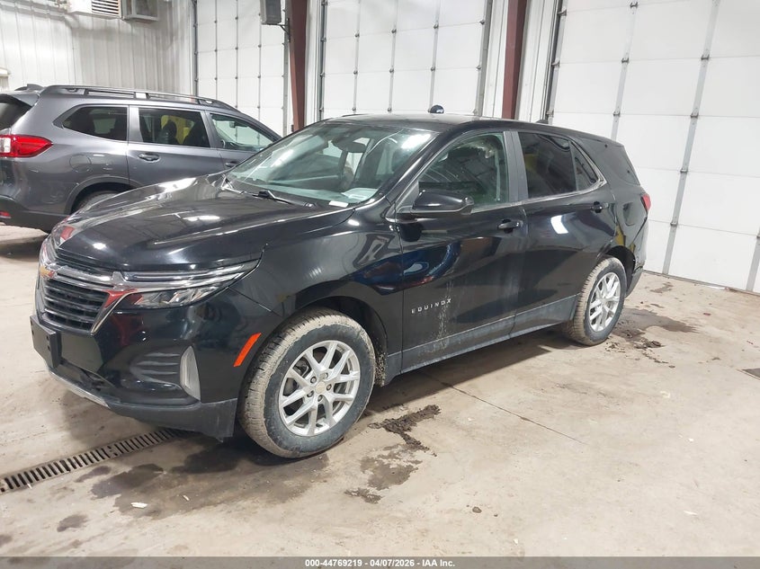 2022 CHEVROLET EQUINOX auction photo 2