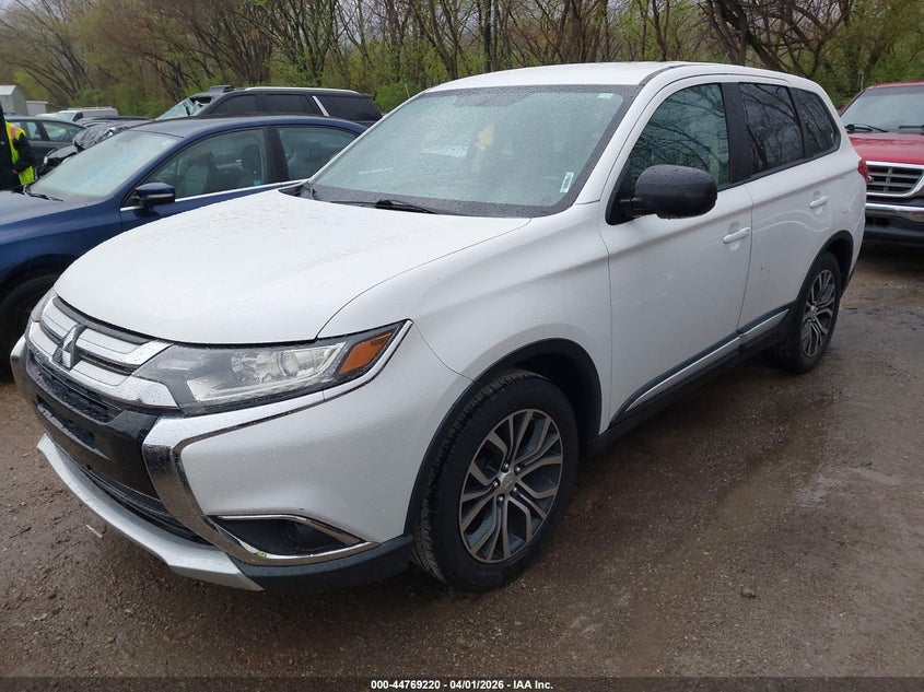 2016 Mitsubishi Outlander Es