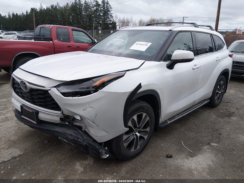 2022 Toyota Highlander Xle