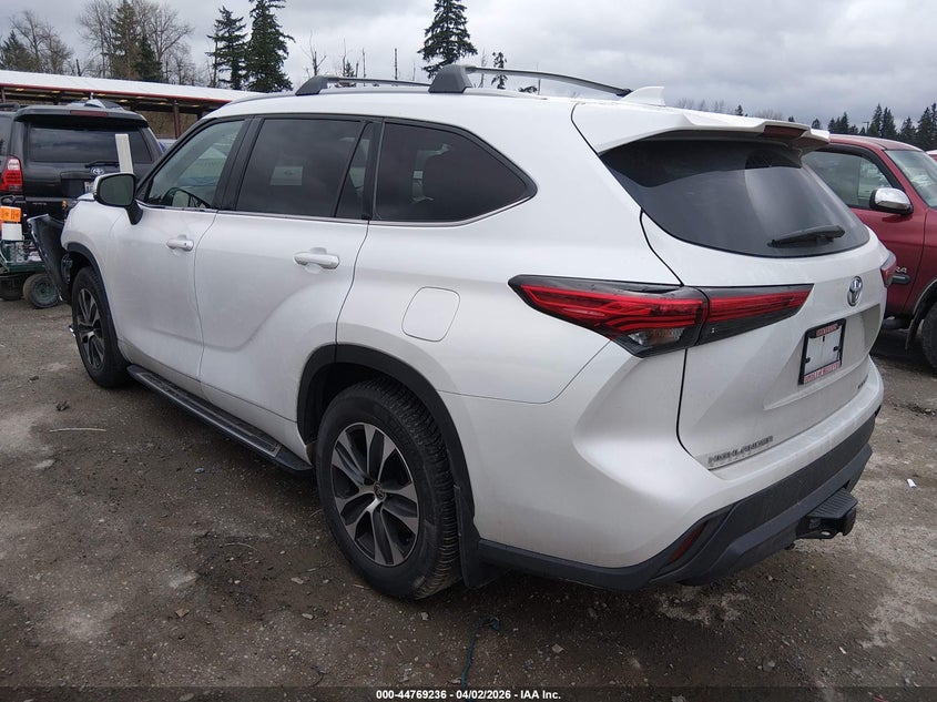 2022 Toyota Highlander Xle