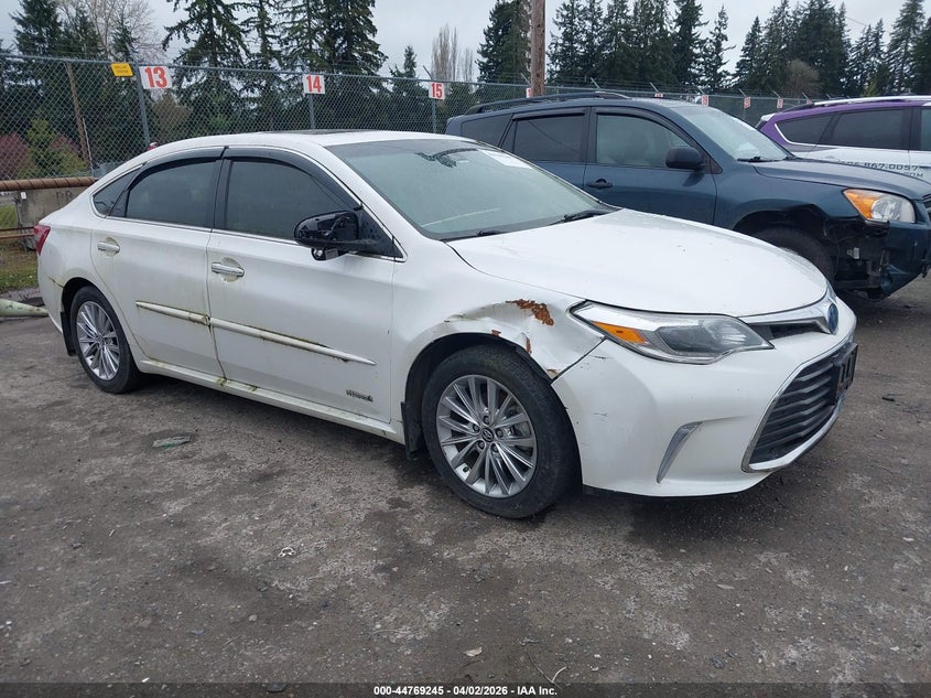 2018 Toyota Avalon Hybrid Limited