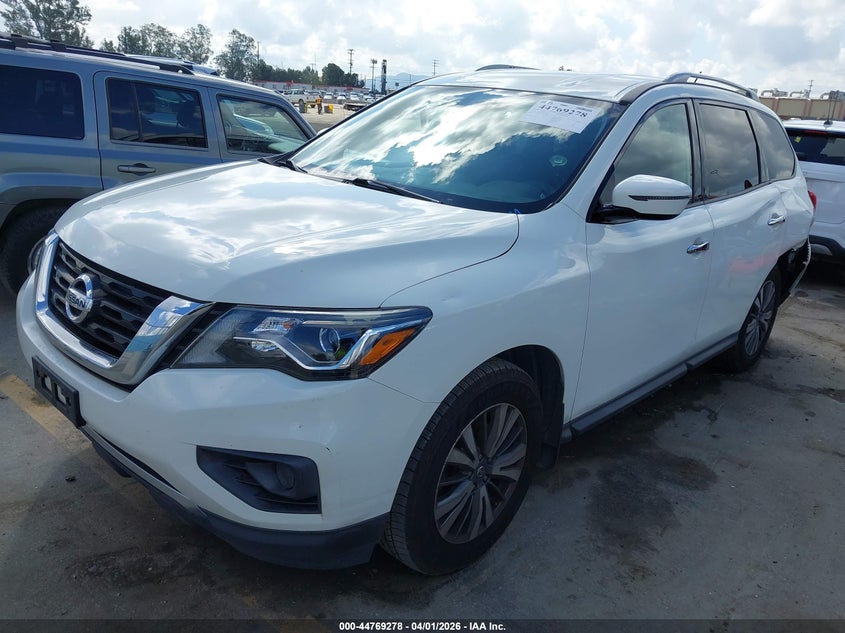 2017 Nissan Pathfinder S 5N1DR2MNXHC674722 photo 1