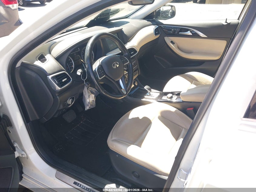 2018 Infiniti Qx30 Premium VIN: SJKCH5CP7JA058868 Lot: 44769304