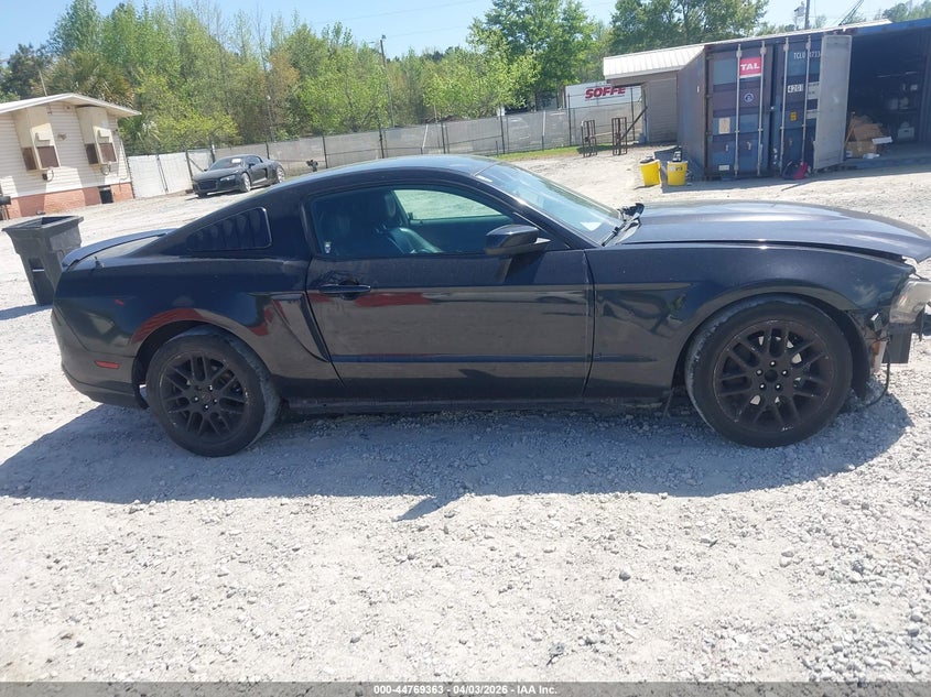 2012 Ford Mustang 3.7 V6 Premium black Lot 111044769363 Vin 1ZVBP8AM0C5226256