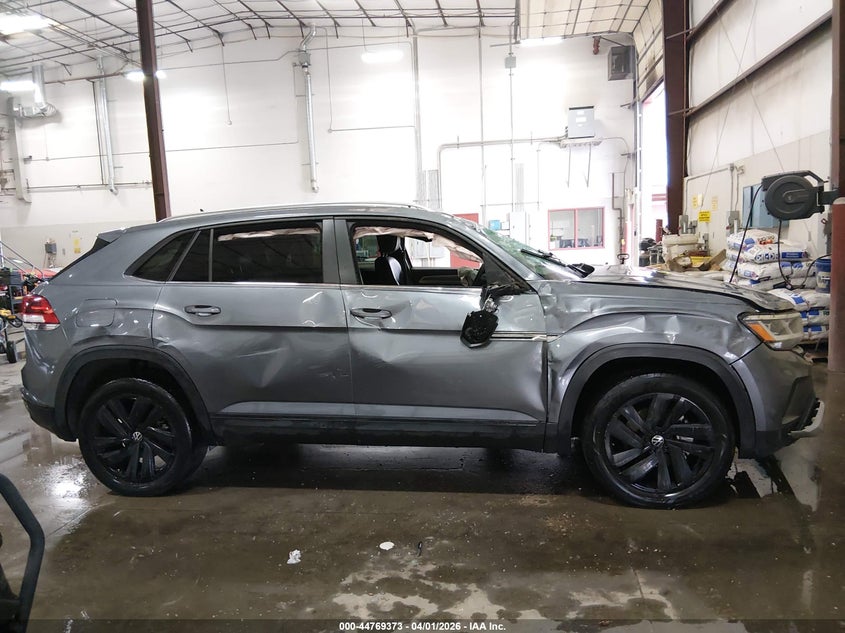 2023 Volkswagen Atlas Cross Sport 3.6L V6 Se W/Technology VIN: 1V2HE2CA7PC210705 Lot: 44769373