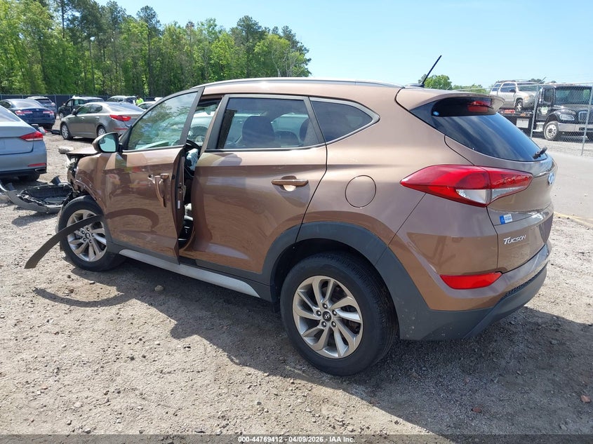 2017 HYUNDAI TUCSON auction photo 3