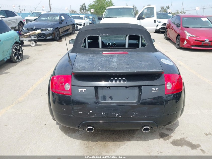 2004 Audi Tt 3.2L VIN: TRUUF28N54102434 Lot: 44769481