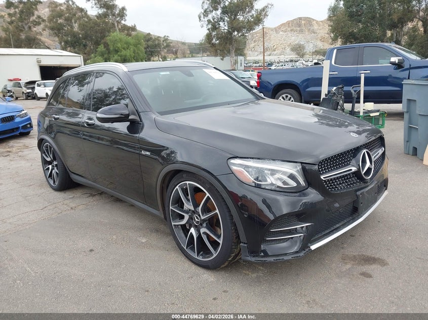 2019 MERCEDES-BENZ AMG GLC 43 — zdjęcie z aukcji
