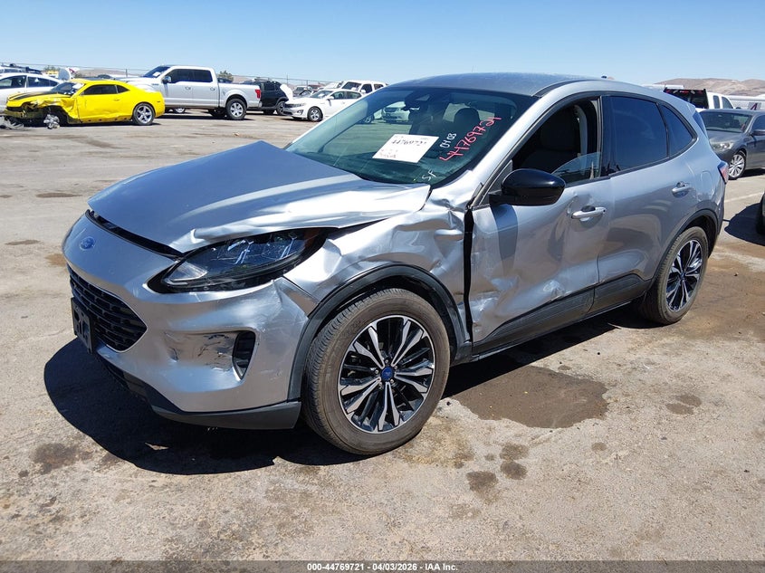 1FMCU0G65NUB98632 2022 Ford Escape Se photo 1