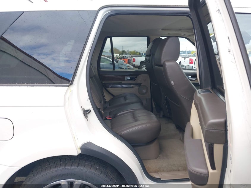 2010 Land Rover Range Rover Sport Hse VIN: SALSK2D48AA220230 Lot: 44769791