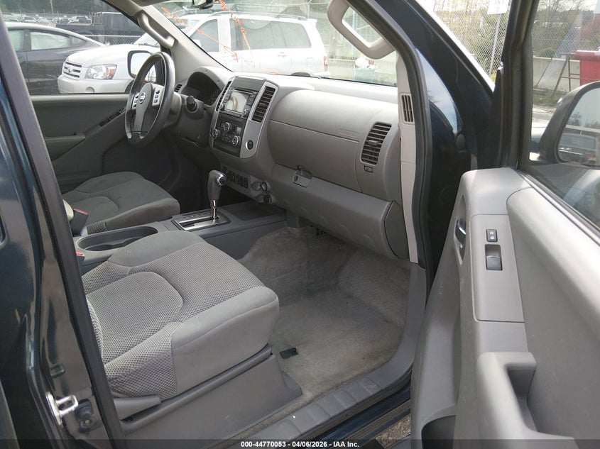 2016 Nissan Frontier Sv