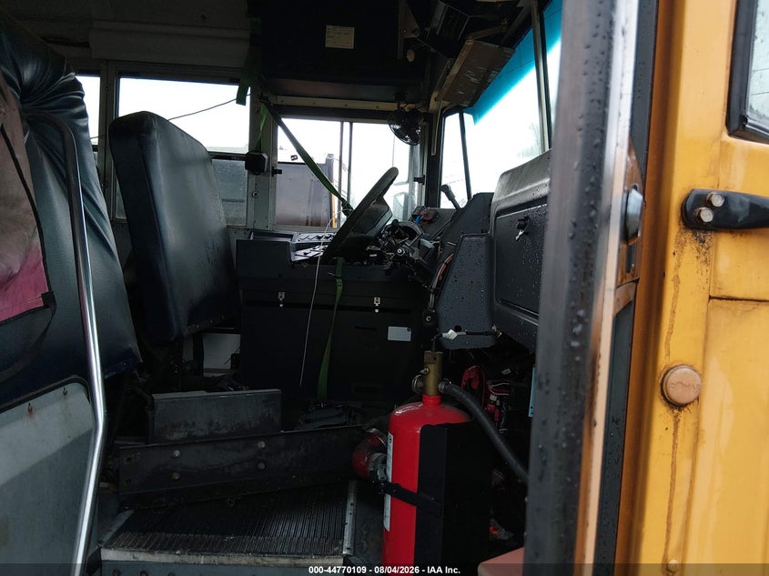 2015 BLUE BIRD SCHOOL BUS / TRANSIT BUS auction photo 5